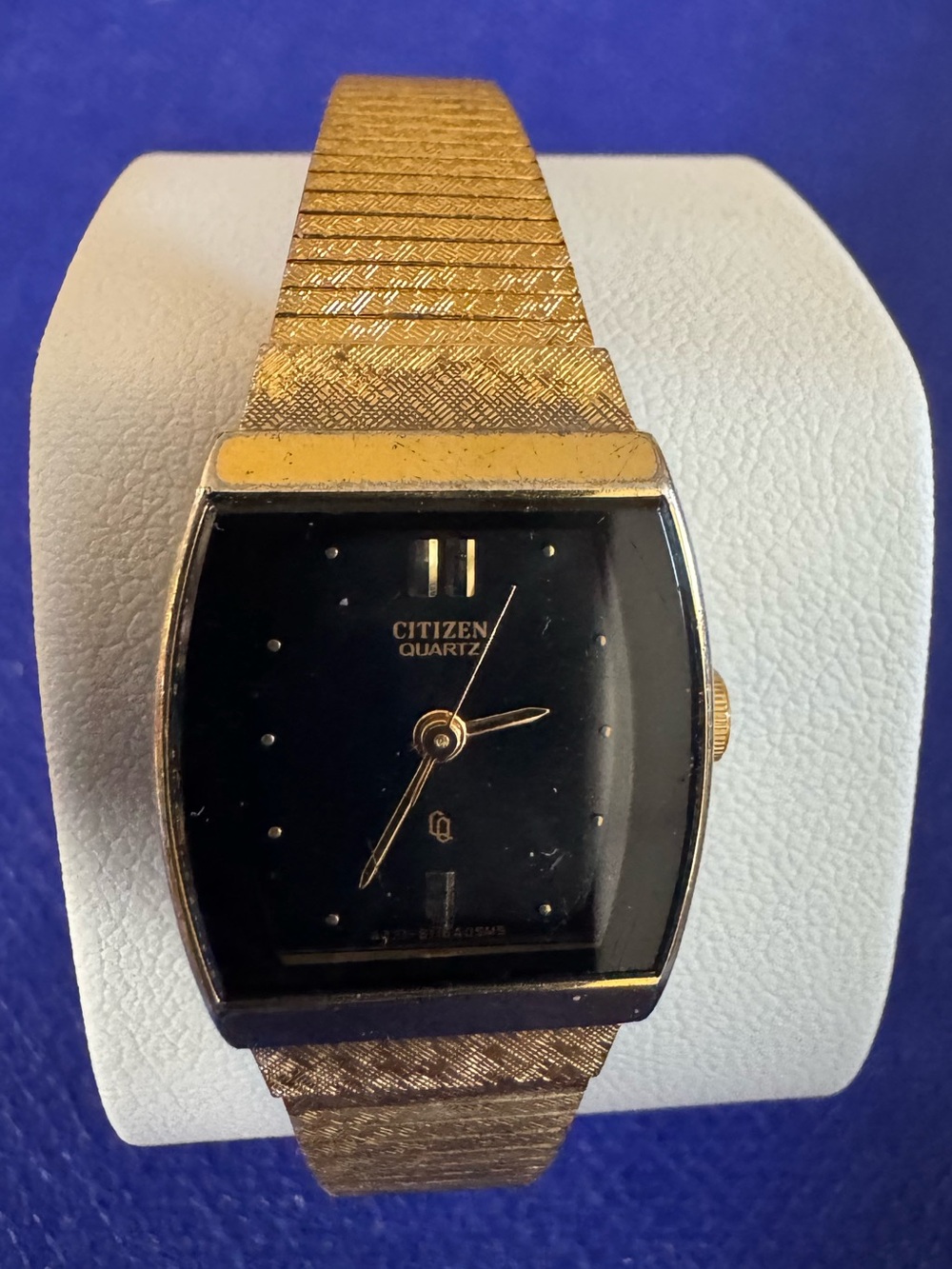 Vintage Citizen Gold-Tone Bracelet Watch with Black Dial — See Notes